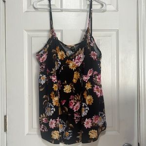 SHEIN Plus Allover Floral Peplum Cami Top